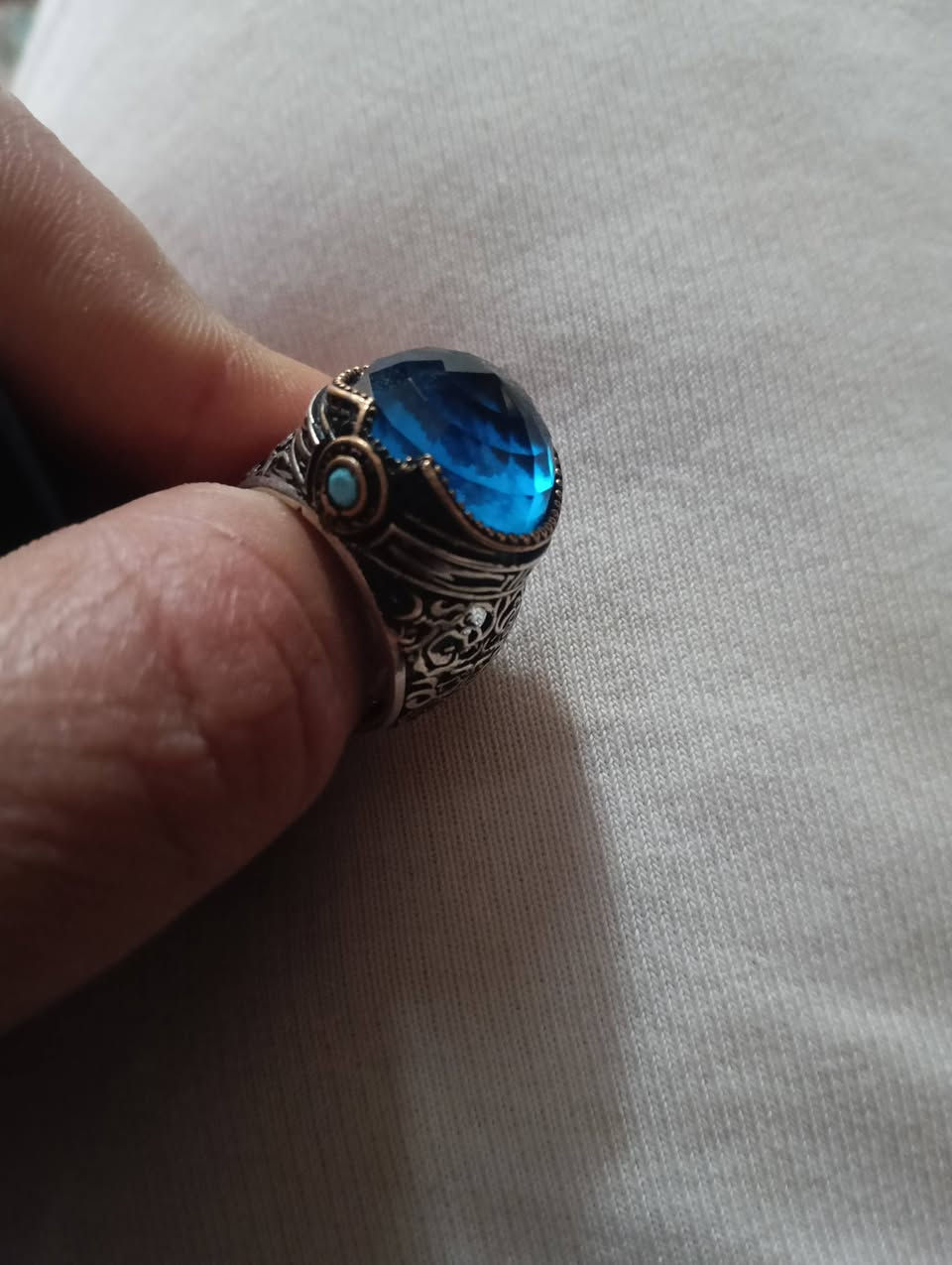 محبس فضه 925 صياغه عثمانيه وحجر الزاركون الأزرق السعر 75
واتساب ***********
