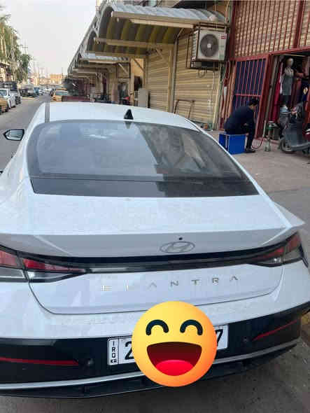 السلام عليكم 
النترا ٢٠٢٤ تجميع الصين رقم اربيل باسمي
ماشيه 27الف كيلو 
مواصفات
سلايد 
بصمه ابواب +بصمه تشغيل 
ويل كب 17
اشاير مري
لايت لد 
حساس امامي خلفي
شاشه نفكيشن 
كامره
مري شفط
لايت 3عدسات زنون
كشنات جلد
هند بريك بصمه
اوتو هولد
كير دجتل طياره
تبريد خلفي 
تحكم ستيرن جهتين /كروز سرعه 
ماطور لايت/كيلو متر دجتل
كير 8 سرعات 

مواصفاتها معروفه 
السياره فول مواصفات 
مكينه 1500دبل نوزل 
السعر 143 بيها مجال 
مكانها كربلاء
***********
