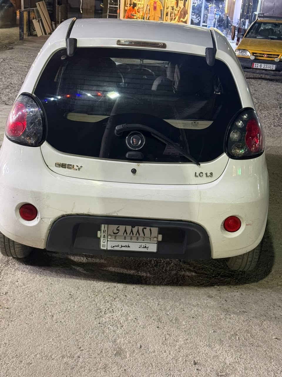 السلام عليكم جلي باندا لون ابيض موديل ٢٠١٣ نظيفه السعر ؏ الخاص والاستفسار ؏ الرقم يوجد واتساب *********** مكانه البياع مكلف بالنشر
