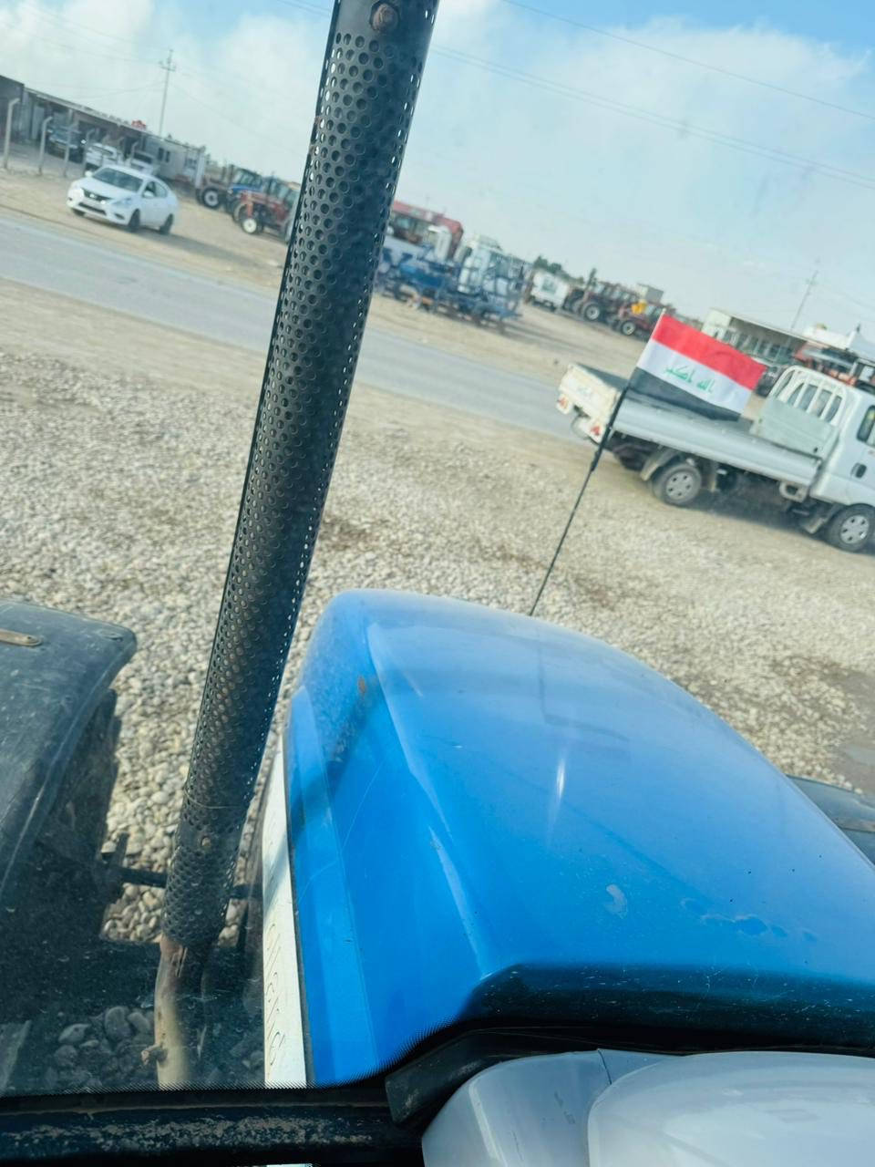 نيهولند موديل 2011 حجم95 مكينه كفاله عامه ع وضع الشركه فول عادي بك صفحه مكينه جاهزه سنويه ورقم اربيل ***********مكان واسط
