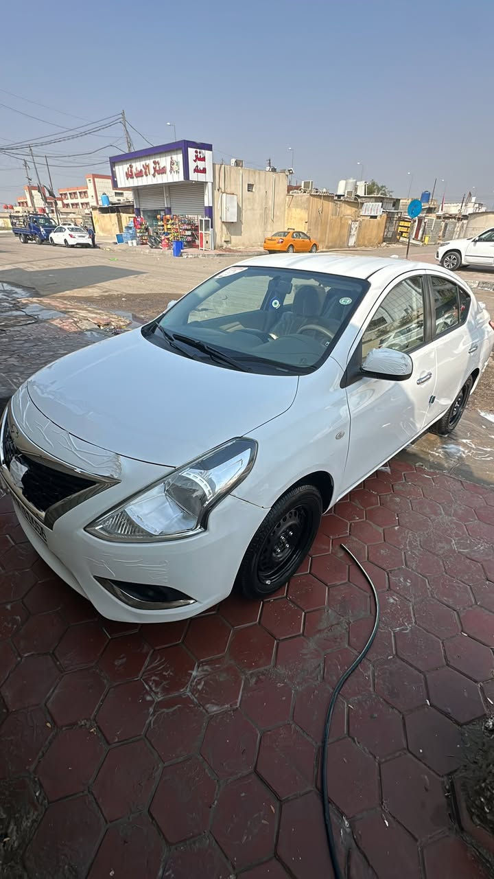 نيسان سني هندي 24 ابليته زركه بيهه بارد بالجاملغ بسيط لامعجون ولاصبغ وبارد صبع بالقبق مال صندوك رايدهه 120 وبيهه مجال بسيط ماشيه 33 سياره نضيفه مال بيت بيع مستعجل  البصره المعقل ***********
