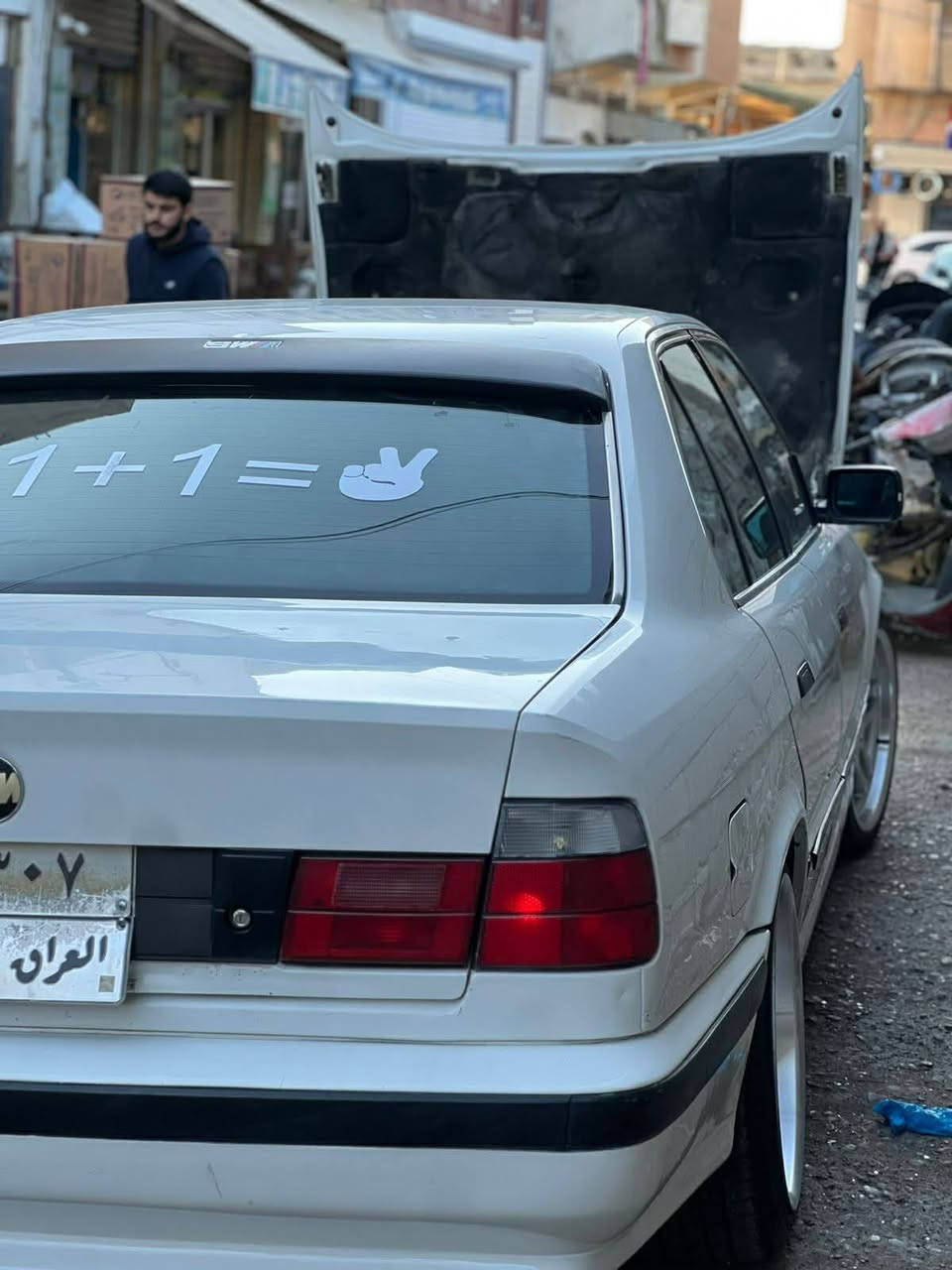 بی ئێم 1993
دبل ایرباگ 
چوار جام کاربای 
سلایت ....هتد
سیارکی زۆر جوان 
بێ سبوخە هەموو گیانی 
لەسەر دقی شریکە
گێر عادی 520
گێر مەکینە کاربای بەشەرت....
(***********) مخمور, أربيل
