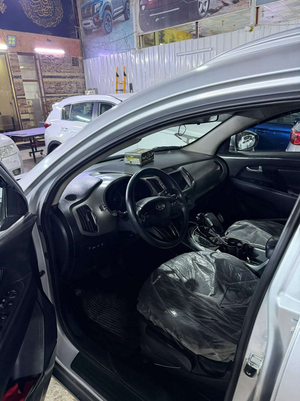 سلام عليكم
من رخص لأدمن
سياره سبورتج موديل١٥
السياره حلوه 
حادث أمريكي جاملغ خلفي وباب
ماشيه ١٧٠كم
بيها مكينه مجفته تجفيت ممتاز
السياره حلوه ونصيه حلوه ومابيها نواقص
السعر١٢٠وبيها مجال 
باقي الاستفسار الانتصال على رقم واتساب***********
