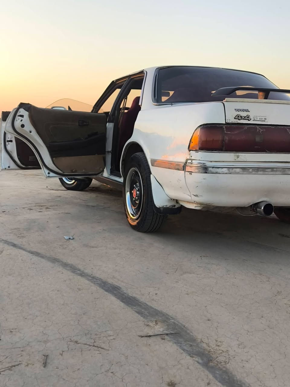 السلام عليكم ورحمة الله وبركاته 

مارك 
محرك ونجي محرك وكير شرط  طخم تايرات  جدد سياره نضيفة ومرتبة مال جناي رقم فحص نينوى وشرط التحويل  
السعر30وبيها مجال 
للاستفسار  
***********
مكان السياره الشرقاط
