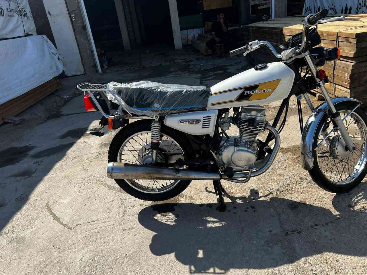 دراجه نامه شلامجه مديل ٢١ ادوات ادوات كفالة عامه من سرقه سعر ٧٠٠ بيه مجال قليل الشراي مكاني بصره كزيزه ***********
