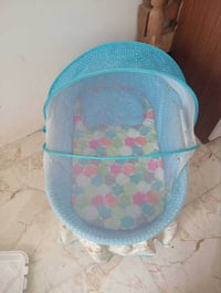 كرسي أطفال • كركوت • سيارة أطفال تحتاج باتري