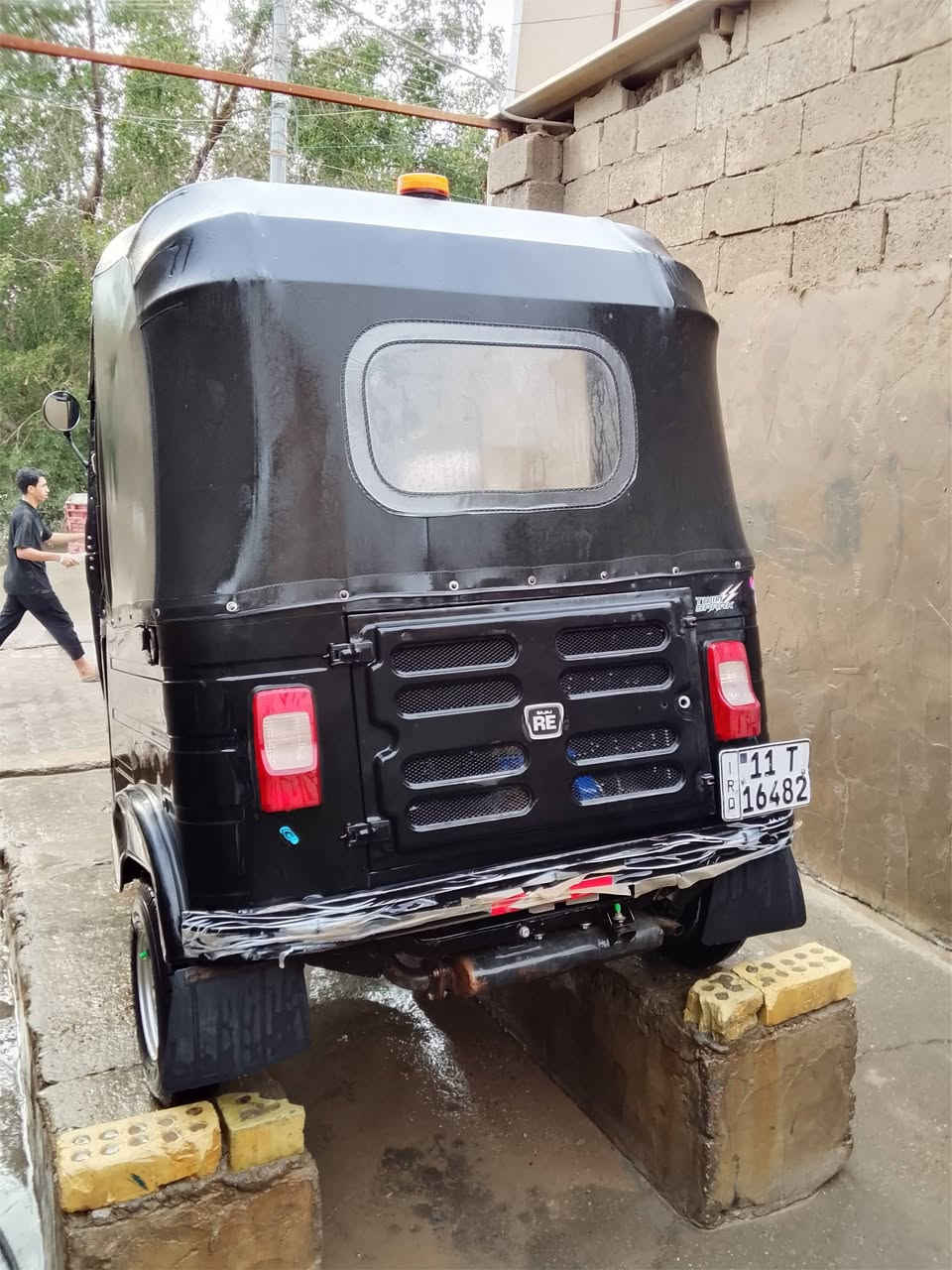 تكتك 19مكفوله من الصبغ فقط الدوسات
السعر 7500 رقمي ***********
