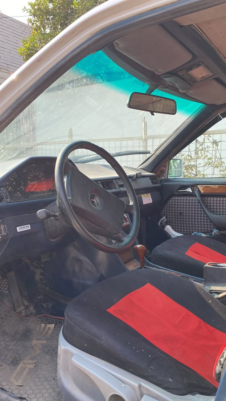 مارسيدس دب مكان ديالى  بسمي تحويل مباشر هزة جديدة
محرك بطة 2500 خير من الله 

موديل 88 

قاعدة وحدة مصلحة  بيها خياس خفيف كلش 

تخم تاير تخم ويل 

السعر 46  وبيها مجال 

رقمي ***********

مراوس حسب القناعة
