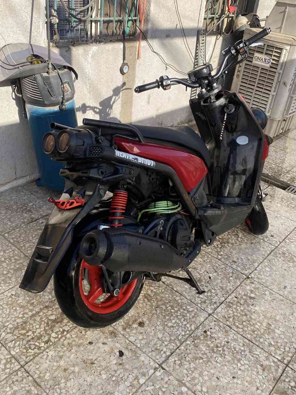 السلام عليكم للبيع جبلي ام عيون الدراجه نكره سلف بكل وقت بيه تزويد استيرن وسبايدر وقبق بانزين ومال رقم الدراجه جاهزه انكر سلف وطلع وين متريد  ختم واحد كفر ومكينه مكينه خرسه بيه سلف رياضي ربع نكره الله شاهد بيه نقوصات سواد مال قبق هندر وبكلايت مكسور من فوك بس كله شغاله ونقصه اشاير فقط لاغير رايده900وبيه مجال للشراي مكاني بغداد البنوك رقمي *********** ملاحضه نضافه الكفرات65/100
