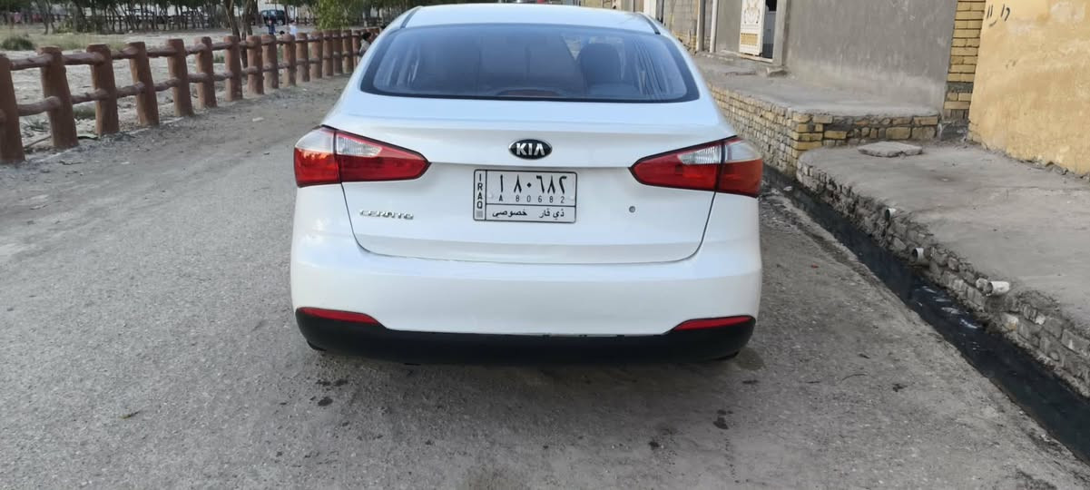 السلام عليكم ورحمه الله وبركاته 
كيا سيراتو  خليجي موديل 2016 

مكفوله من الكص 

سنويه ل 27 بأسمي 

حداديه جديده كامله يم مجمع عدنان الحداد ابو الكوت

تخم تاير جديد 

ادامه كامله عليها 

سياره جاهزه ابد ماتصرف عليها

بيها ضربه بالعراق بالجاملغ الايسر

ضررها بسيط

***********

***********
