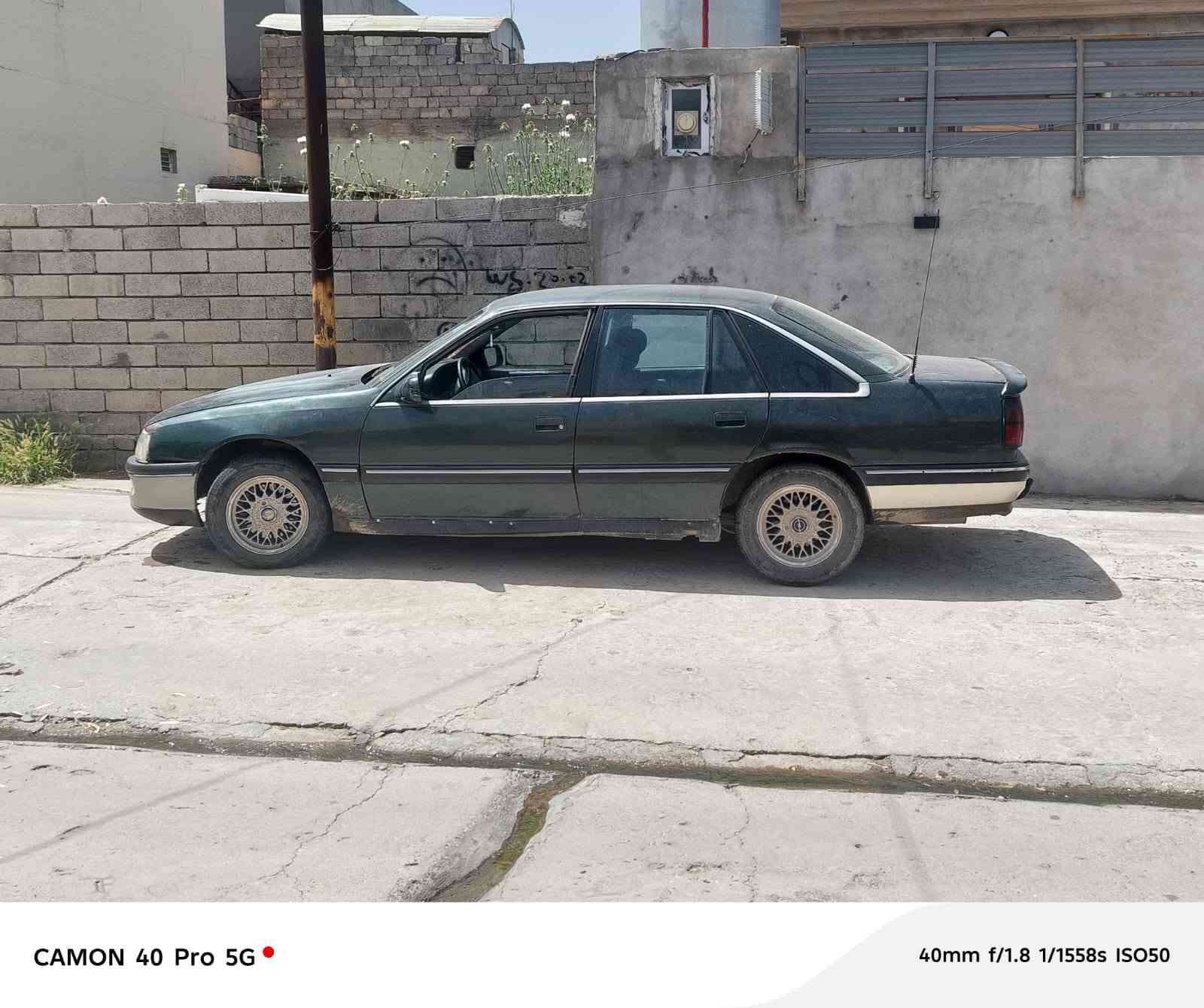 السلام عليكم  أوبل اوميكا سيناتور موديل 91 كاربون بانزين بيها كير ومحرك شرط  بسمي اني الشرعي السعر 26 
 ***********
