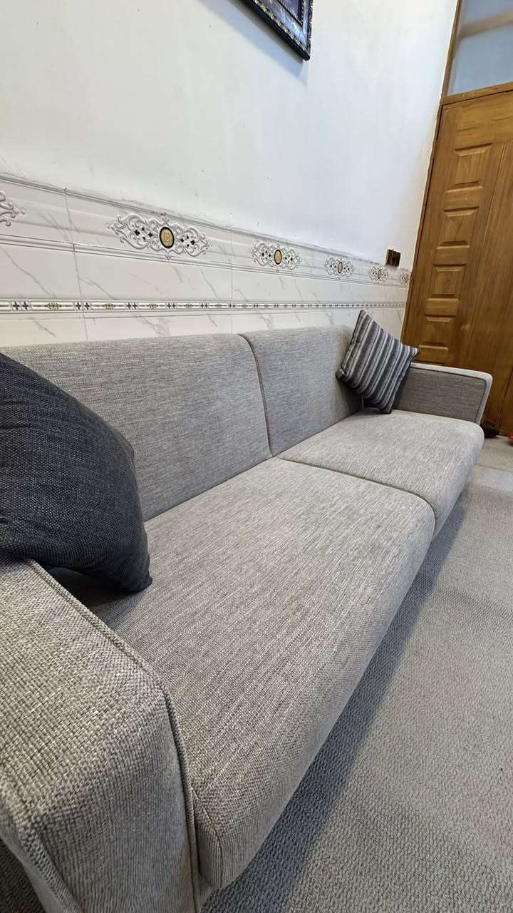 السلام عليكم 

تخم للبيع من هوم سنتر ماخذه قبل 2 شهرين ومامستعمل بعده جديد اخذته بـمليون و660 رايده بـ مليون ونص 
عنواني / حله شارع 80 كربلاء 
للاتصال ***********
