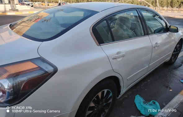 السلام عليكم
موديل 12
خليجي نيسان التيمه
مابيه اي نقص
مكينه كير تبريد تاير باتري كله كفاله
بيه ٣ قطع صبع فقط
السعر 95 وبيه***********
