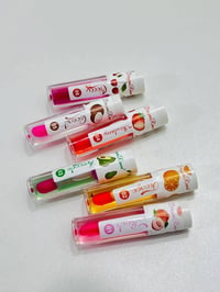 مرطب • لون خفيف • نكهات متعددة