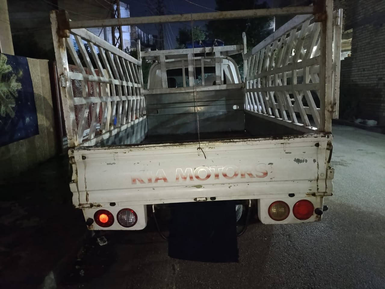 السلام عليكم كيا بنكو حمل موديل 2013 للبيع رقم بغداد
مكاني بغداد الشعله
***********
