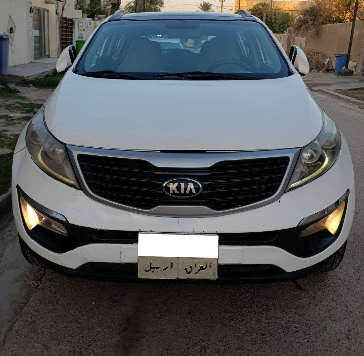 السعر 117 وبيها مجال 
سبورتج 2011 خليجي
فول مواصفات عدا البصمه
حساسات خلفية وكامرة
بانوراما قطعتين اشاير بالمري 
ومري شفط محرك 4  سلندر 2000 دوش المحرك والكير ما مفتوح
السونار مرفق بالمنشور
شرط التحويل 
سنوية ساقطة
عنوان / بغداد 
*********** بغداد, العراق
