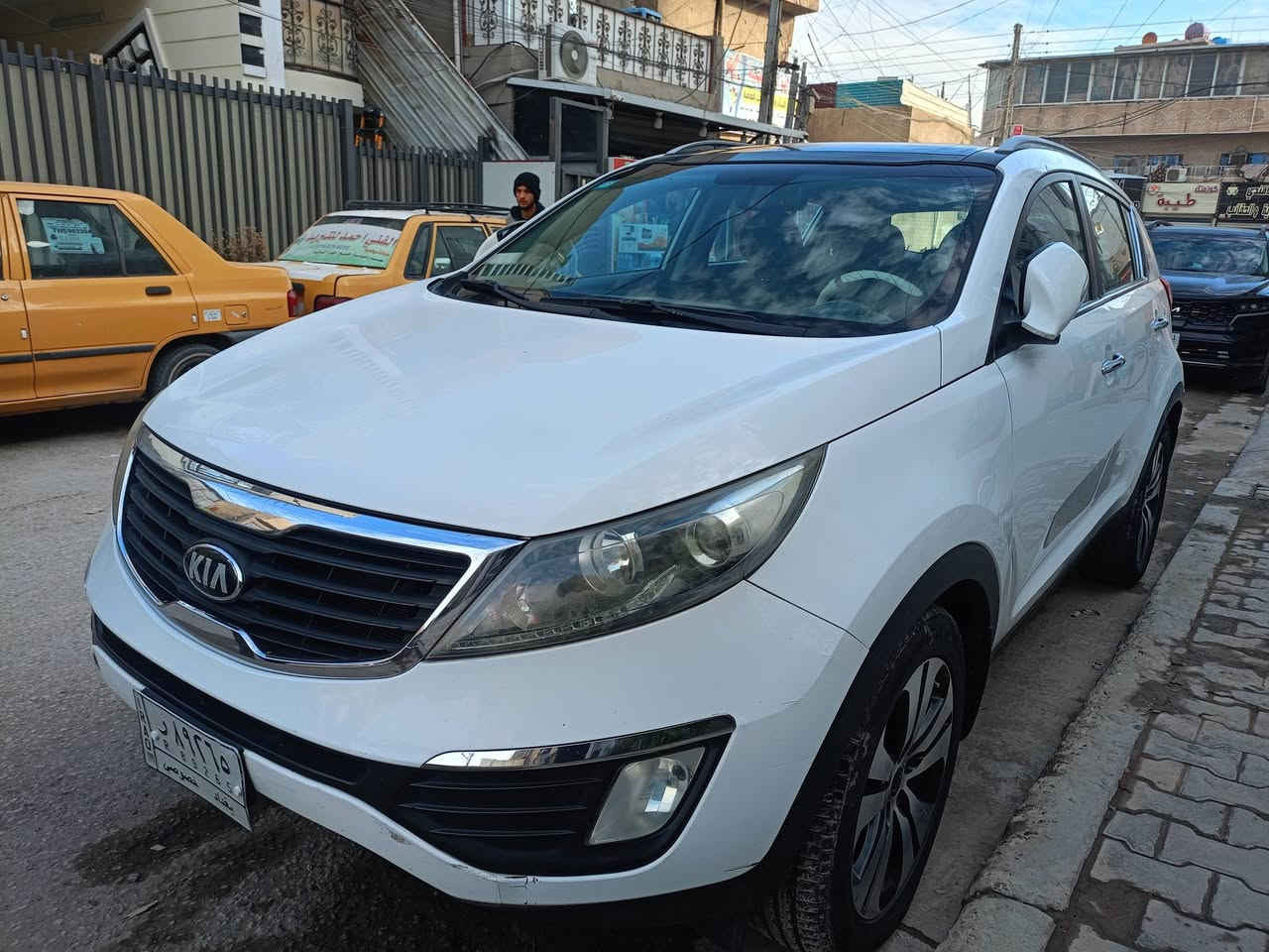 سبورتج 2014 خليجي السيارة مكفولة من الضربة والصبغ  محرك وكير وتبريد وصدر مكفول مابيها نقص السونار موجود السعر 153 اي استفسار الاتصال بالرقم *********** مكاني الدورة
