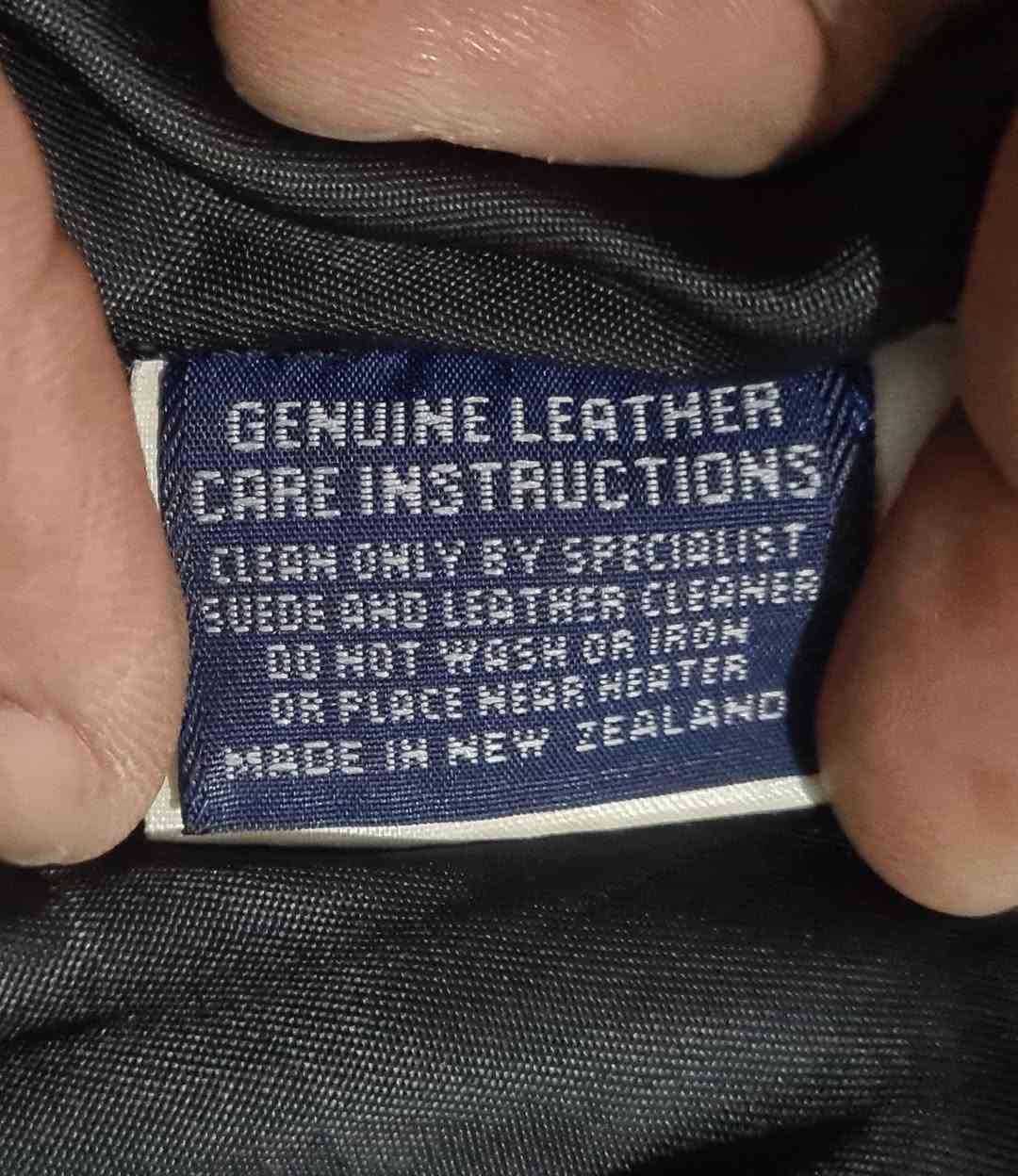 چاکەتی چەرمی تەبیعی پێستی مەڕی نیوزلەندی
خۆم هێناومە لە نیوزلەنداوە
١ جار لەبەرکراوە
وێنەکان سەیرکە
ئەگەڕێمەوە بۆ دەرەوە
سلێمانی السليمانية, العراق


**إذا كنت صاحب هذا الإعلان وتريد حذفه لأي سبب، رجاءا أرسل رسالة إلى الدعم الفني**