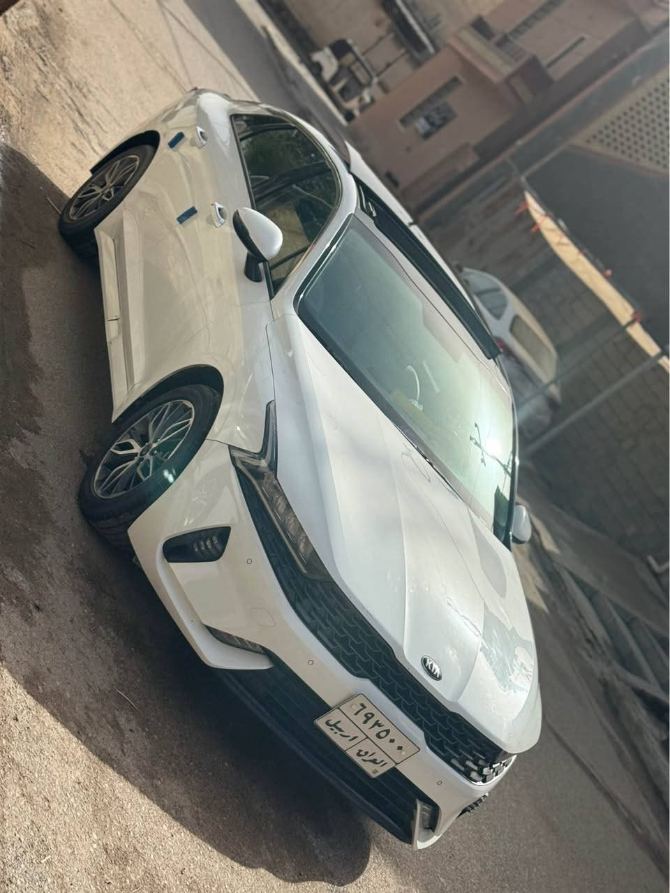 سلام عليكم 
كيا كي فايف 2021
سياره خليجيه فول موصفات
مكينه 2000دوش
رقم أربيل باسم شركه تريد واكاله تريد تحويل كيفك
سياره جديده معنا الكلمه 
عنواني بصره تحسينيه 
سعر 185
بيع او مراوس حسب قناعه
*********** البصرة, العراق
