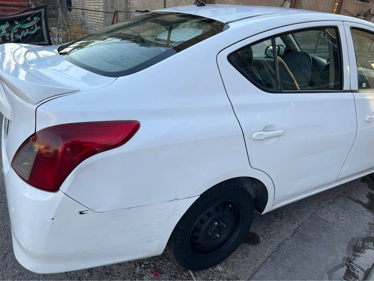 سني موديل ٢٠١٩ ماشيه ١١٢ الف
بيها طخات بدون صبغ السيارة خير من الله السنوية بااسمي 
السعر ٩٢ 
*********** بغداد, العراق

