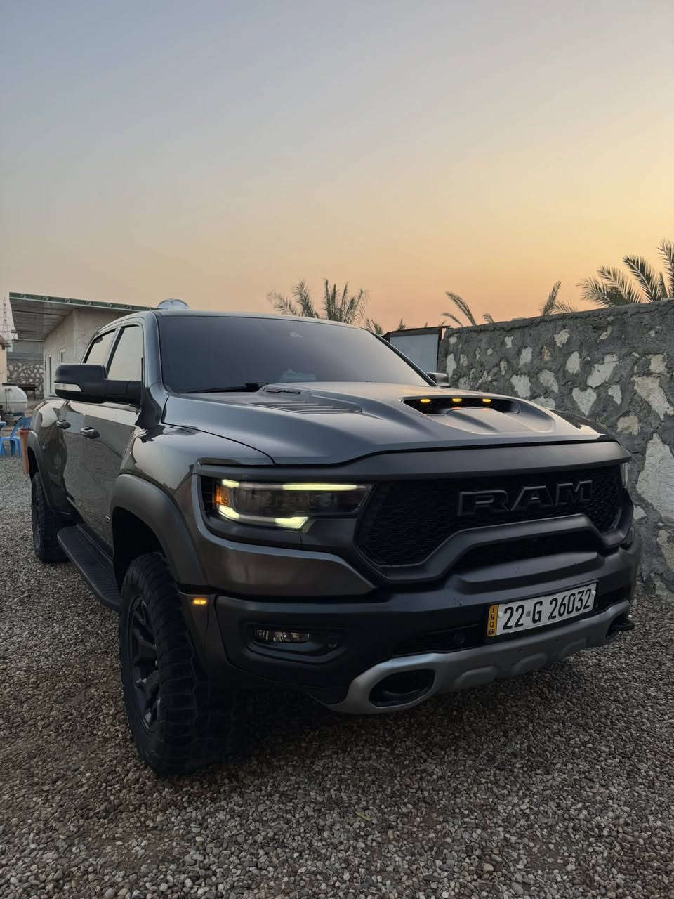 السلام عليكم 
خليجي TRX   2022
كلشي بيه جديد ونضيف مابيه نقص برغي 
ولمواصفات معروفه ميحتاج اشرح فول 1/1
ماشي 115 الف كيلو 
بيه صبغ لغد الجاملغ وشبر من باب السائق بدون ارباك
حادث طخه ولي يريد صور يراسلني خاص ادزله 
السعر 55000 وبيه مجال قليل 
عنوان كربلاء 
***********
