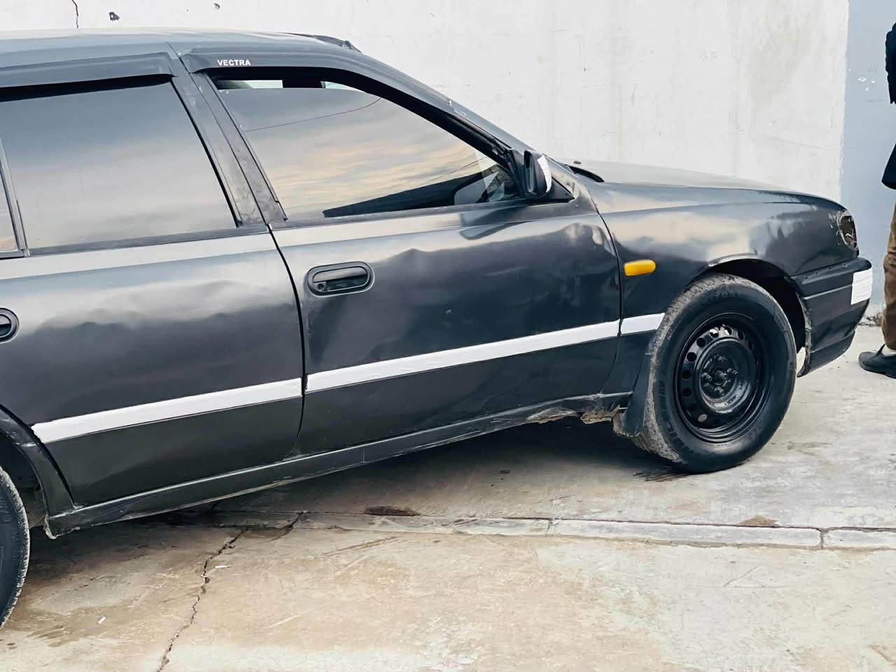 نيسان سه نى
ئارم پلاسيك سليمانى 
مؤديل ١٩٩١
ته قه و ره قه به شه رت 
ماشاءالله له قوه تى
كئرعادى 
مالى فه قير
لايتو فلجه و گه رمى مه زبوته
١٤$ معامله
موشته ريت تيل بكه له خزمه تام
***********
*********** حلبجة, السليمانية
