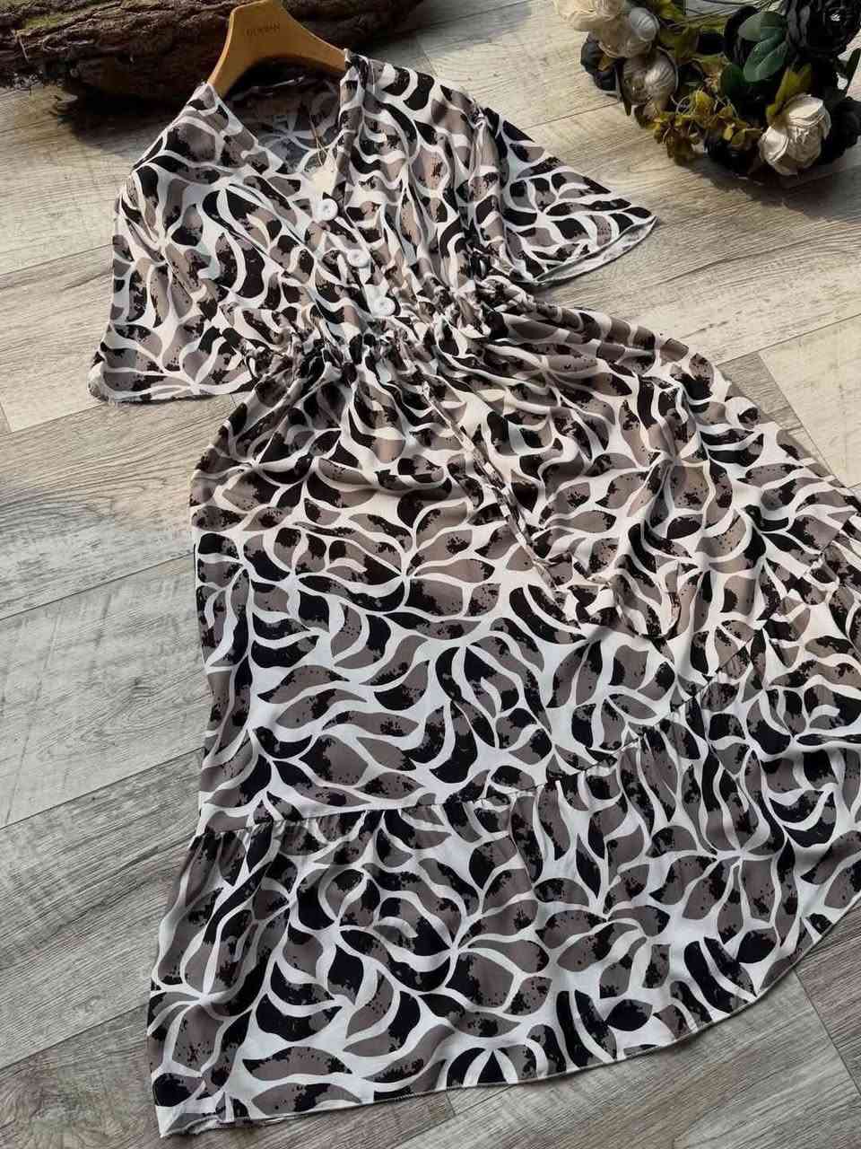 ✨ وصلنا الجديد ✨
دشداشة قصيرة فصال فستان
خامة كشمير إيطالي 🔥

ماركة كشماء

🔘 دكم شغّالة بالصدر
🔘 خرطة أنيقة بالخصر
🔘 قصة صدر مع لاستيك لراحة 
🌸وقصة صدر V المميزة

🎨 متوفرة بـالوان مختلفه
📏 القياسات: 2XL. 3XL. 4XL. 5XL


**إذا كنت صاحب هذا الإعلان وتريد حذفه لأي سبب، رجاءا أرسل رسالة إلى الدعم الفني**