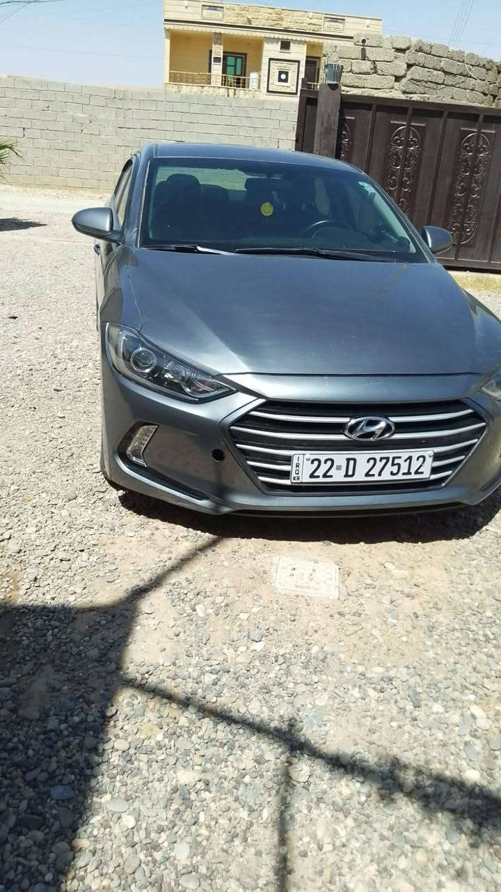 السلام عليكم..
سيارة للبيع، إلنترا موديل 2018
ماشية 94 رقم أربيل 
ناقل حركة (عادي)، السنوية نافذة لغاية شهر 11 من سنة 2030.
فحص (هزة) جديد.
المحرك و (الكير) شرط.
(التواير) والكهربائيات جميعها شغالة.
الضرر: حسب ما موضح في السونار، مع وجود (طخة) خفيفة في الجاملغ الأمامي من جهة السائق (معدلة يدوياً).
الموقع: الشرقاط - ناحية آشور (اسديرة).
السعر: 120 ورقة (وبها مجال بسيط للمراضاة).
التحويل: متوفر في أي وقت.
للتواصل:
أبو صدام (***********)"
