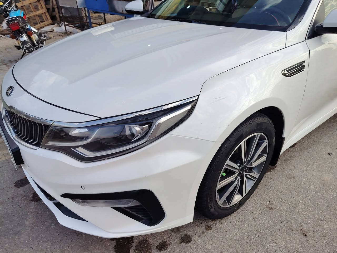 اوبتيما خليجي موديل 2019
محرك 200
سياره كفاله من صبغ وبارد بيه صبغ بل باب سايق مكدار شبرين
َمحرك وكير وحداديه
كفاله عامه
مري شفط 
تبريد قطعتين 
تخم تاير جديد
ماشيه 135
رقم بغداد انكليزي
َمكان سياره سماوه السعر خاص 
هاذا رقمي *********** بيه واتساب وتحياتي للجميع
