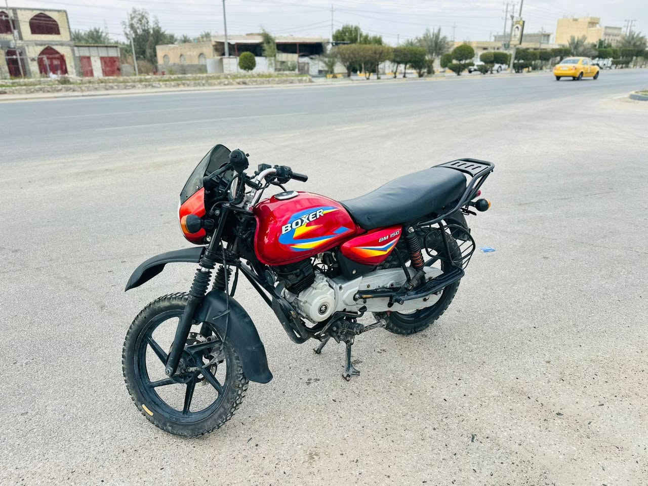 السلام عليكم دراجه بوكسر للبيع دراجه رقم وسنويه كامله رايده ب1500 وبيعه مجال مكاني كربلاء الامام عون ‏‪***********‬‏
