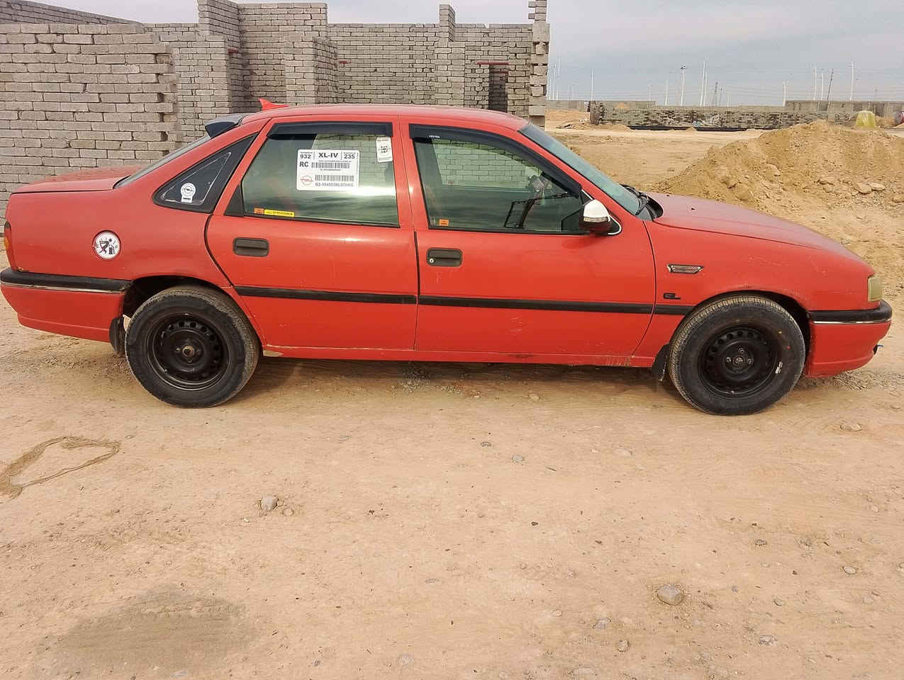 السلام عليكم أوبل فكترة للبيع فقط بدون مراوس . رقم الانبار دولي شرط التحويل موديل 93 مكينة 20 لاتنقيص ولاتبخير تايرات امامية جدد السيارة كلشي ماناقصها السعر 34وبيها مجال عنوان السيارة سامراء ***********
