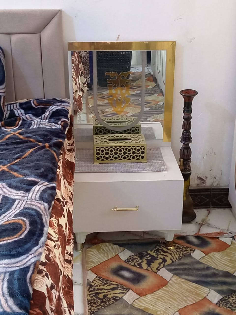 غرفه ايطاليا للبيع سعره مليون وبيها مجال ***********
