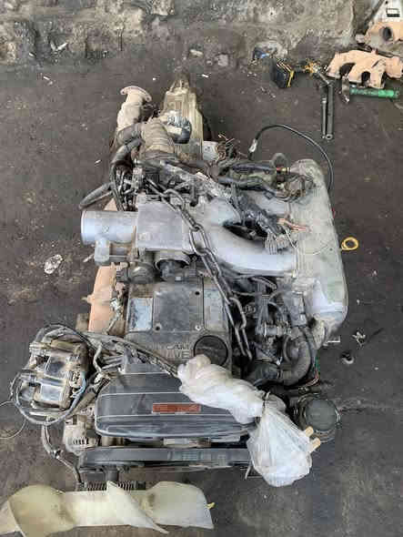 سلاو هاورييان ئةم ئةشيانة  بو فروشتن هةرجيتان ويست جةرةسكةن***********ئةشياي كاركة مةكينةو گيرةكة بيعةيبة
