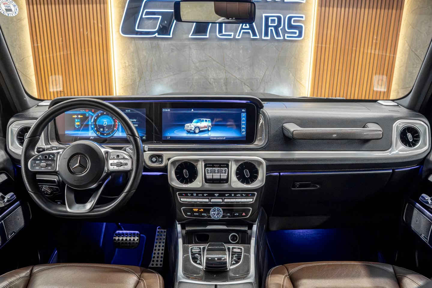 رقم السيارة : اربيل
موقع السيارة : دهوك

نوع السيارة : G class 500

موديل السيارة : 2018

المسافة المقطوعة: 100 الف كيلو

ملاحظات: وارد الماني مكفوله كفاله عامة 

للأستفسار : 94.000$ 

***********

***********
