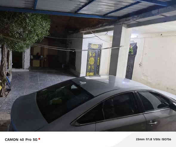 السلام عليكم بيت للبيع السعر ٥٥
في كرمه علي ابو صخير نزلت المضيف مال سيد كريم 

يحتوي على غرفتين بمساحة ٤/٥ ومطبخ بمساحة ٣٫٥/٤٫٥ وديوان ٦/٤ هول ٨/٤ معه الموزعات ::: المساحه الكليه ٢٥٠

طارمه جبيرة معه كراج سيارة رقم الهاتف ***********
