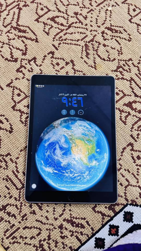 ايباد 9 نضيف استعمال قليل فقط تصفح نضيف خالي من التبديل  او التصليح   سعره ٢٤٠ الف  مكاني بابل محاويل ***********
