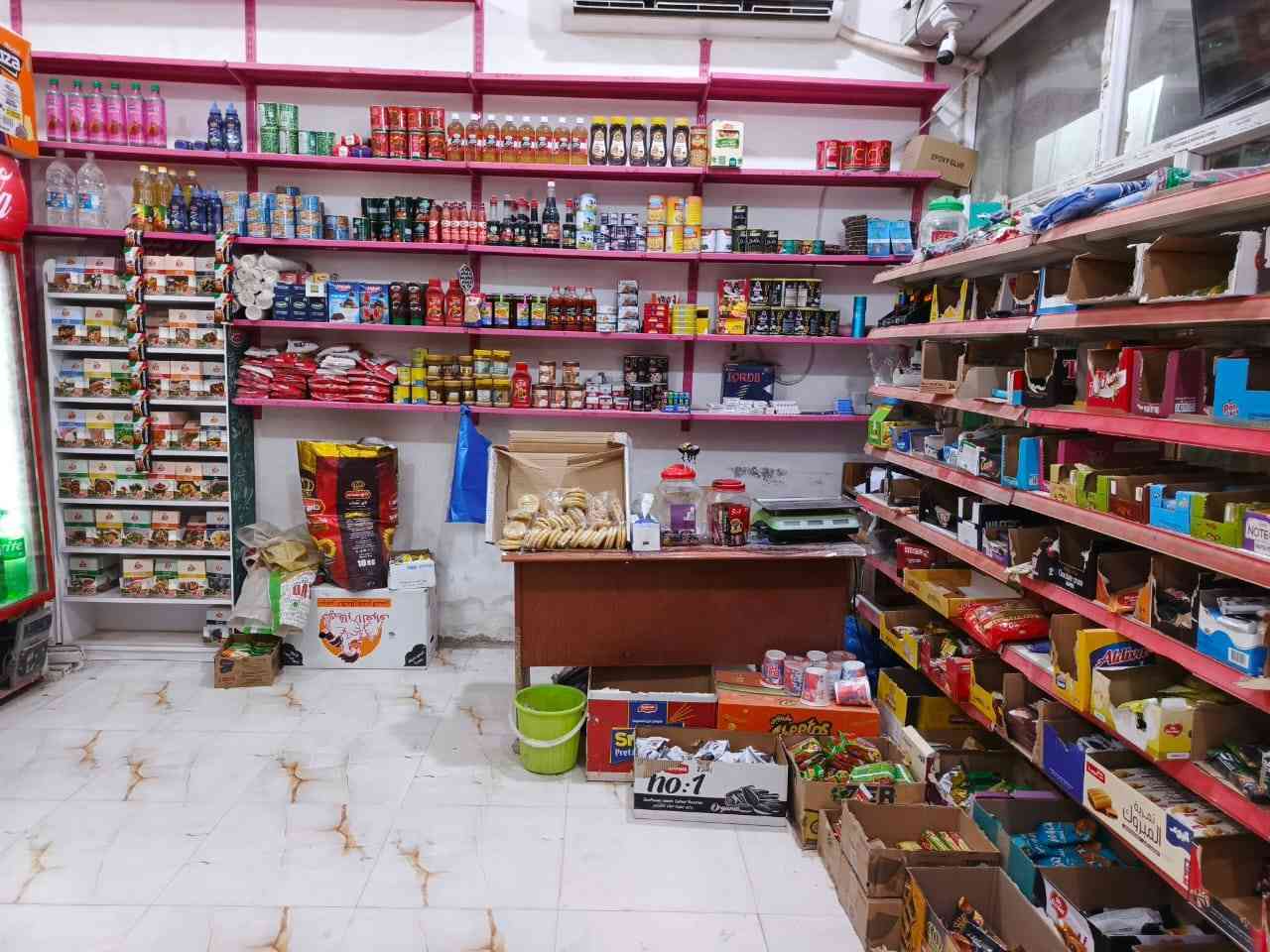 معروض للبيع  في مكتبنا
محل مواد غذائيه للبيع لعدم التفرغ مساحته 30م م تقريبا  المكان الثوره /الشارع الصيني مجاور محل حجي صلاح للمواد المنزليه السعر 9ملايين وقابل للتفاوض ...

         للاستفسار
   مكتب البلاد للعقار 
واتساب ***********
