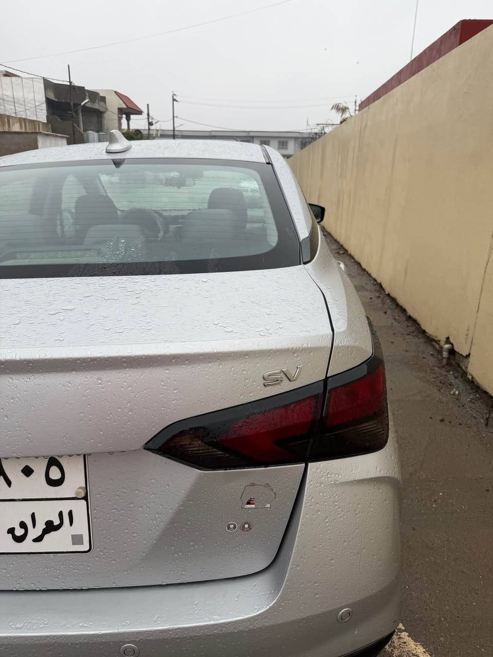 نيسان فيرسا 2020. Sv 
مواصفات :-
رادار امامي خلفي
نقطة عمياء
بصمة
ماشية ٧٩ الف 
حادث  ٣ قطع مبدل بلاد  طرف سايق ويه هلال خلفي شويه صبغ بيها دفتر بنزين سنويه لحد ٢٧ سعر ١٠٦ قفل  *********** كركوك, العراق
