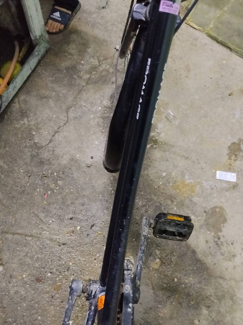 السلام عليكم بيسكل عبد الحليم للبيع  حجم 26 موديل 18 لون أسود اسطابات شغالة زوج تايرات نص عمر  السعر 80 وبي مجال المكان موصل  الأيمن حي المنصور *********** وشري  يتصل ع رقم وبتوفيق 👌
