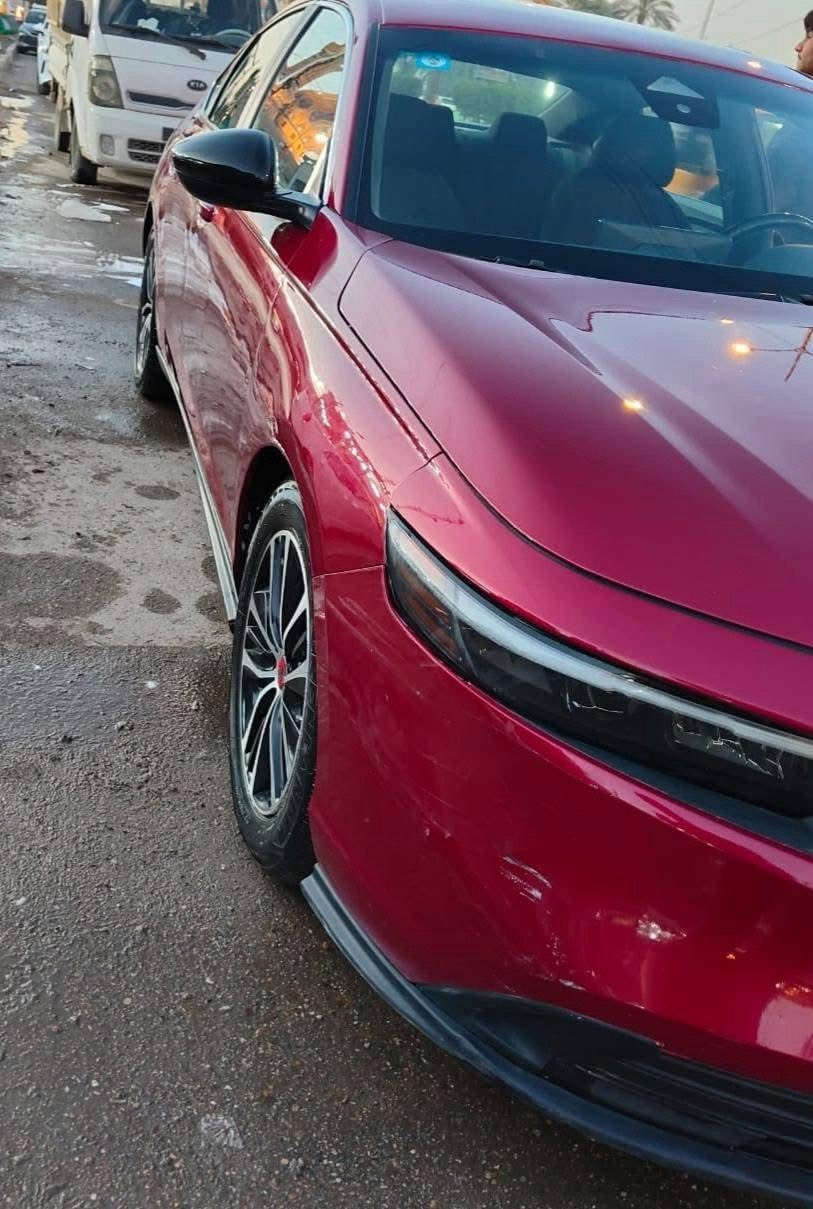 السلام عليكم 

هوندا اكورد 2023 سبورت

رقم بغداد باسمي السياره صبغ عام تصلحت بالاردن 
موضحه صور حادثها جانبي بجم كبس صندوك كبس بدون ايرباك السياره
ماشيه 71 الف 
السياره معروضه ب 158 و بيها مجال ان شاء الله 
***********
مكانها بغداد
