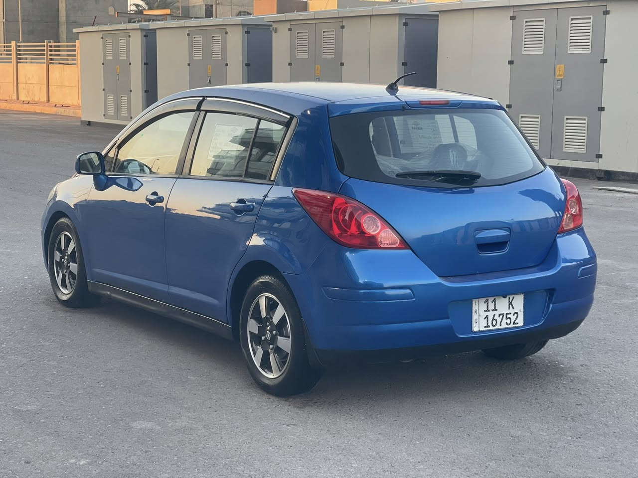 السلام عليكم للبيع نيسان فيرسا موديل 2008 رقم بغداد الجديد سنويه بسمي 
كير اوتماتيك جام كهرباء صبغ جماليه بدون حادث رش فقط بسبب الجراد
السياره جاهزه بدون اي نقص
السعر 68$ورقه وبيهه مجال بسيط حك جيه
مكان السياره بغداد ظباط حي الجهاد
للاتصال ***********
