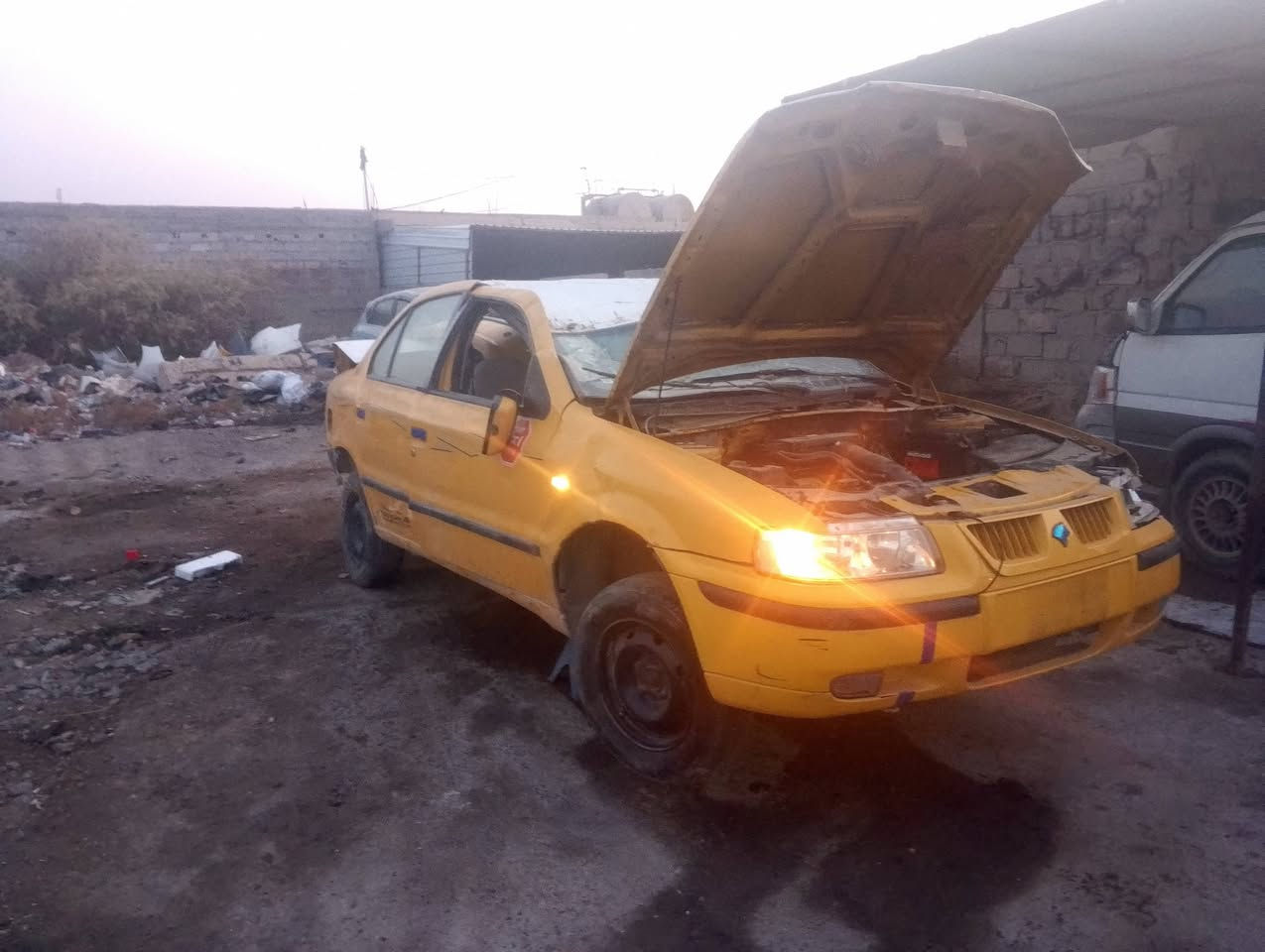 السلام عليكم تفصيخ سمند اي شي تريد موجود موبايل ***********
