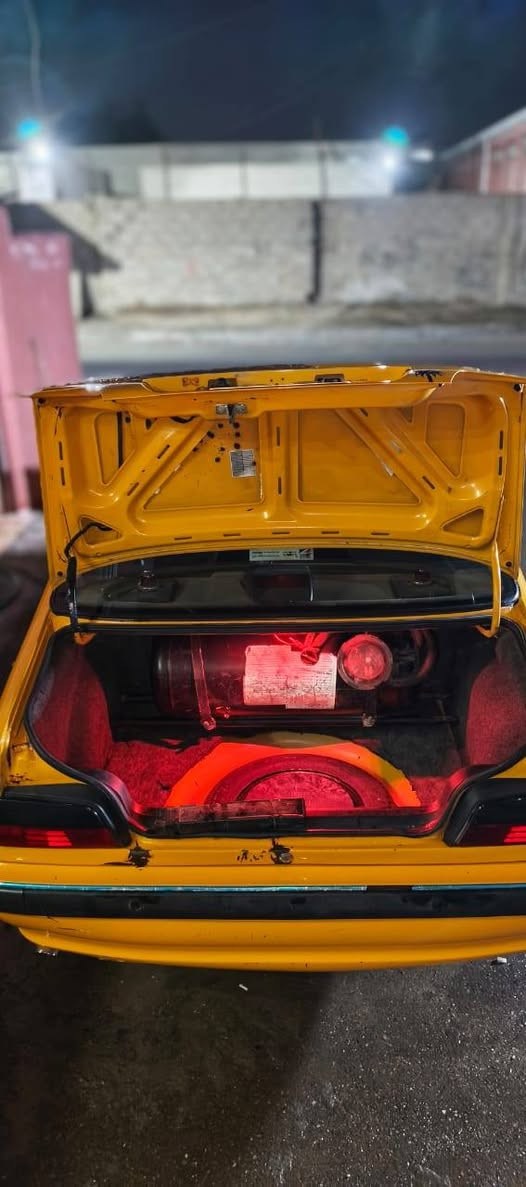 السلام عليكم 
 بيجو بارص٢٠١٨ كير ومكينه ودواخل مال ٢٠٢١ سياره مكينه وكير خير من الله  تدفئه وتبرين شغال والنبريدها ثلج سياره بيها الصندوك بي حار  ماواصل للحوض  وجاملخ الخلفي اليسر بي حار  والباقي شوف العين   سياره شرط التحويل   الستفسار.. ***********  وياها  منضومه غاز  كامله بس فاصلينها شغالهه
: 60 وبيها مجال
