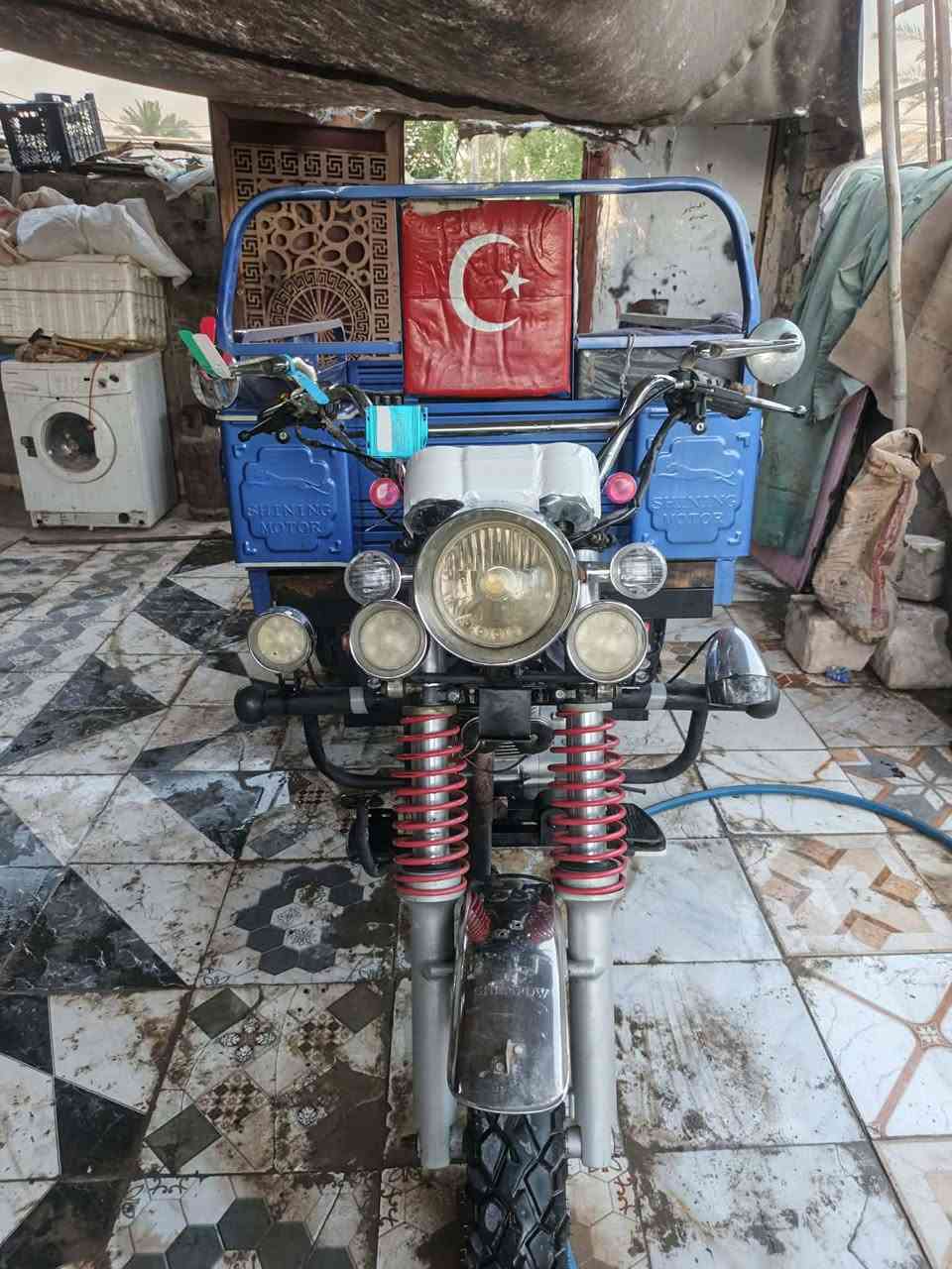 السلام عليكم ستوته للبيع مديل 23 رقم واسنويه مكفوله ركبه وشاصي   كهربائية كله شغاله نكر سلف شراي يخابرني بيه خير ويدلل مكان شاميه  ***********بيه واتساب
