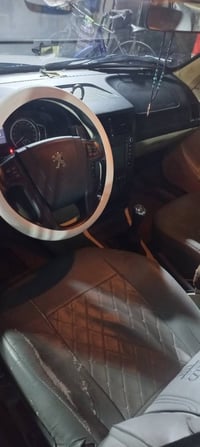 وبركاته...  للبيع فقط بيجو بابل استلام شركة موديل ٢٠٢٥ رقم بغداد ماشية...