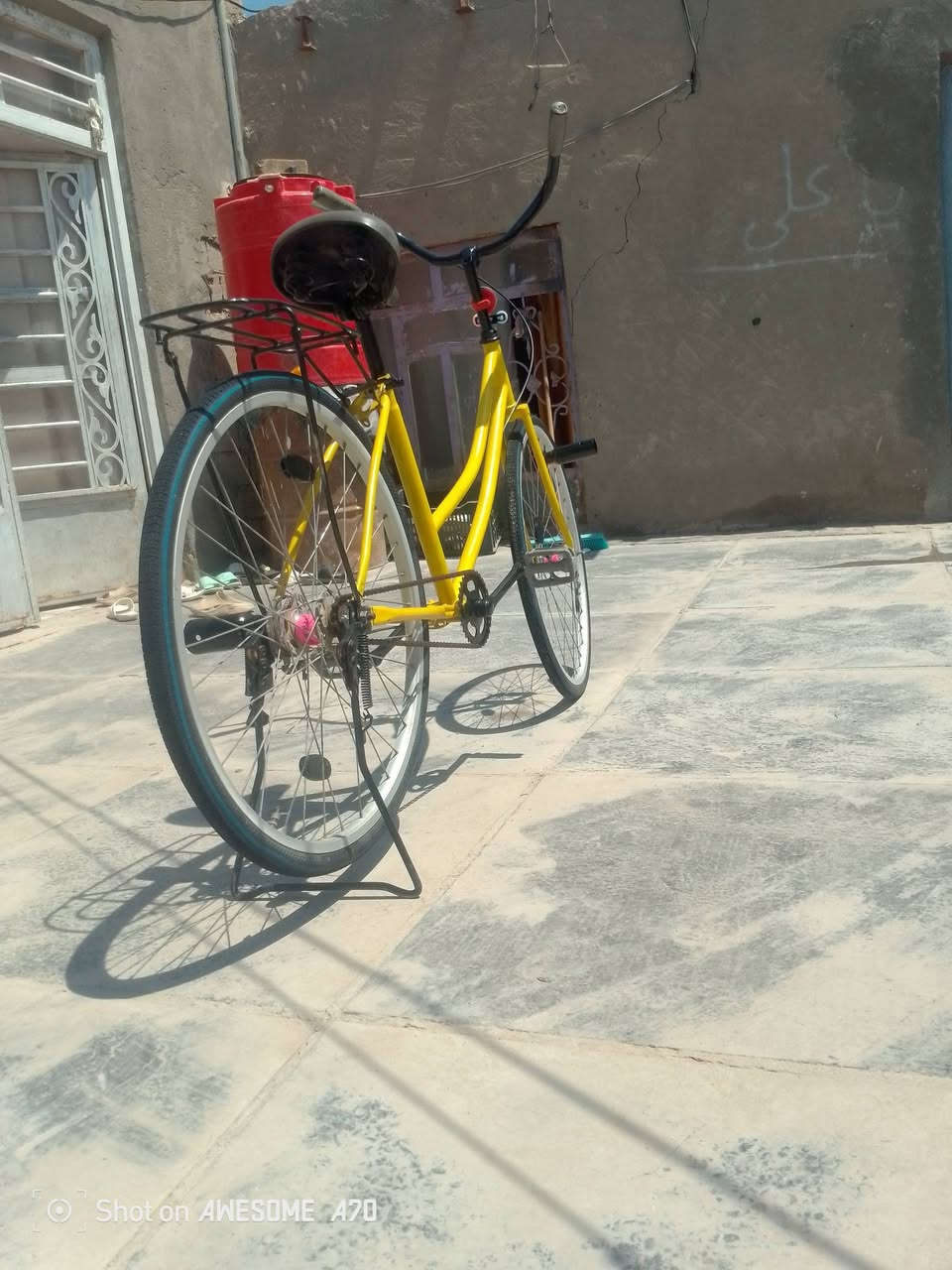 السلام عليكم باسكل للبيع حجم 26 باسكل جاهز ما ما عازه برغي كبل للشارع مكفول دايرات جدد لشه ما ملحومه بلاديه الباسكل كل شي معازه باسكل مصبوغ جماليه لسعر50 ابي مجال حك الجايه بيع مستعجل///‏‪***********‬‏///
