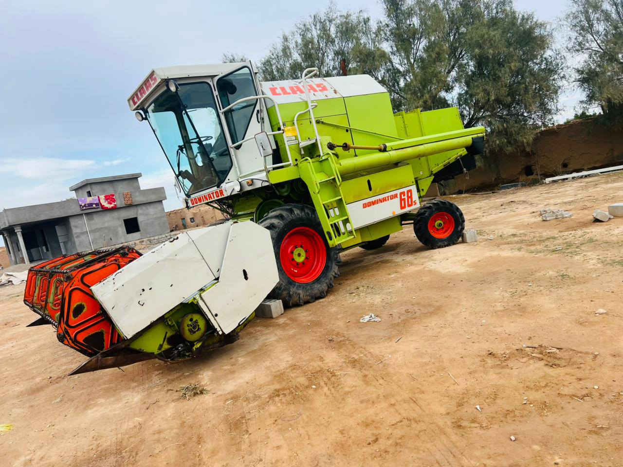 مكلف بلنشر السلام عليكم  حاصده بلاد جديده المكان ديالئ رقم صاحبه ***********
