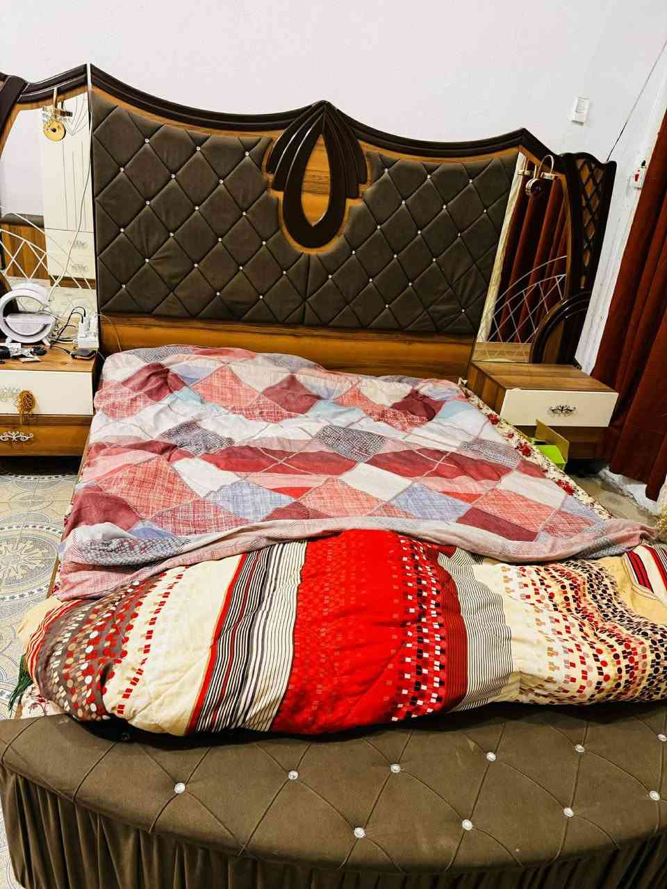 غرفة تركية للبيع عنوان كوت جديد بسعر 450 الف قفل شراي راسلني خاص


**إذا كنت صاحب هذا الإعلان وتريد حذفه لأي سبب، رجاءا أرسل رسالة إلى الدعم الفني**