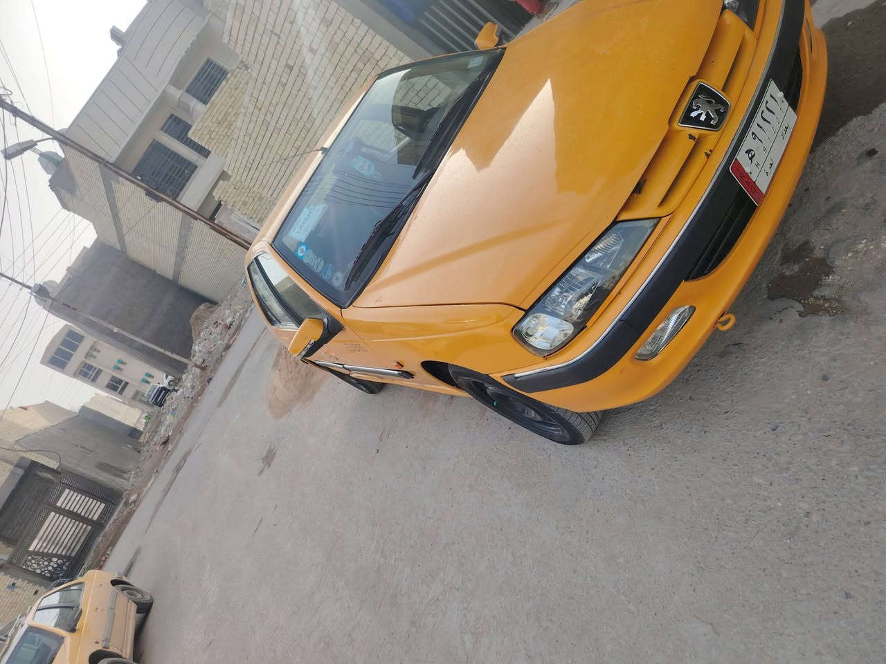 السلام عليكم
بيجو بارص 2018

سياره جاهزه من كلشي

تخم تاير جديد

مكينه جديده

حداده جديده

بيها فقط ضربه بالحوض+الهلالات الخلفيه معمره

مكان بغداد الرستمية

سعر $60 بيها مجال

رقم ***********
