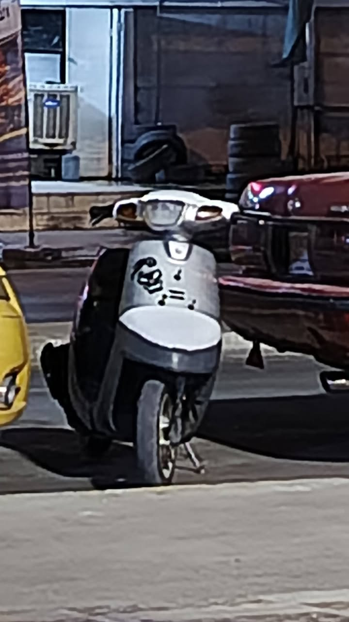💎السلام عليكم ورحمة الله وبركاته 👋👋
💎شباب الماطور معروض للبيع 🏍️🏍️🏍️
💎نوع الدراجة بوتين   
الدراجة معدل شلعه اتخبل  ال60 شرط  
لون سلفر 
💎المحرك معمر مراه وحده  بس ✔️
💎 وايرمنيه + سلف +شغاله ✔️ 
💎ماتصرف عليه ربع غير ال ((دهن))وا((بانزين))
💎السعر300 وبيه مجال  للشراي يتصل عل رقم او وتساب  ***********
💎مكاني موصل جانب الايسر حي سومر
